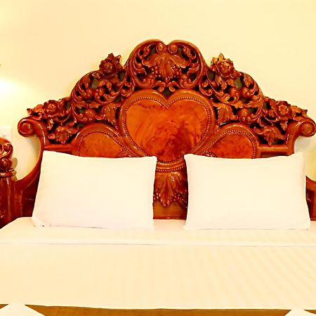 Angkor Comfort Hotel Battambang Quarto foto