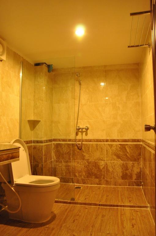 Angkor Comfort Hotel Battambang Quarto foto