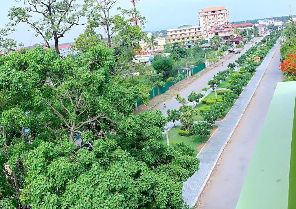 Angkor Comfort Hotel Battambang Exterior foto